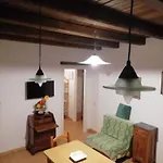 Il Cortile Del Castello Capena