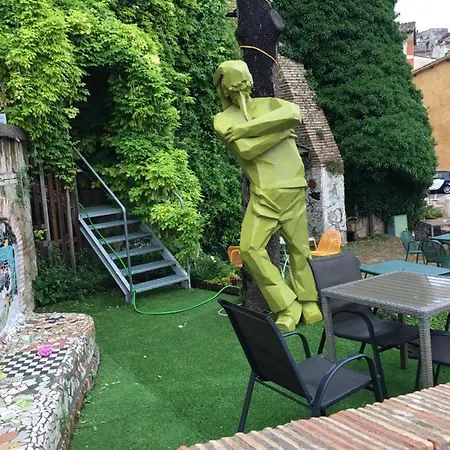 Il Cortile Del Castello Capena