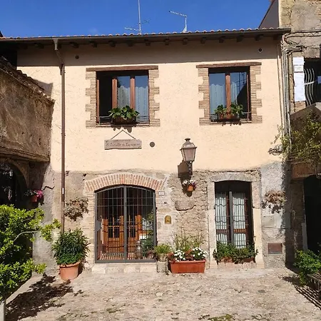 Il Cortile Del Castello Guest house Capena