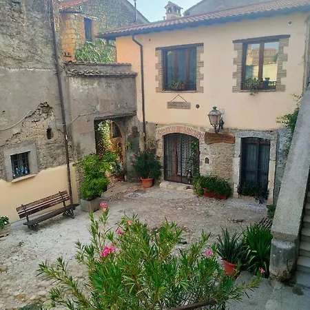 Гостевой дом Il Cortile Del Castello