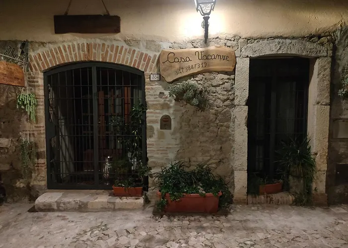 Πανσιόν Il Cortile Del Castello 3*